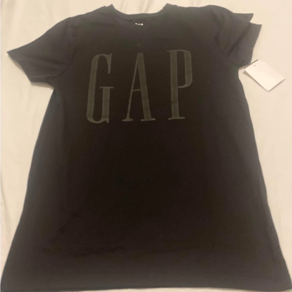 Never worn. Smoke and pet free home